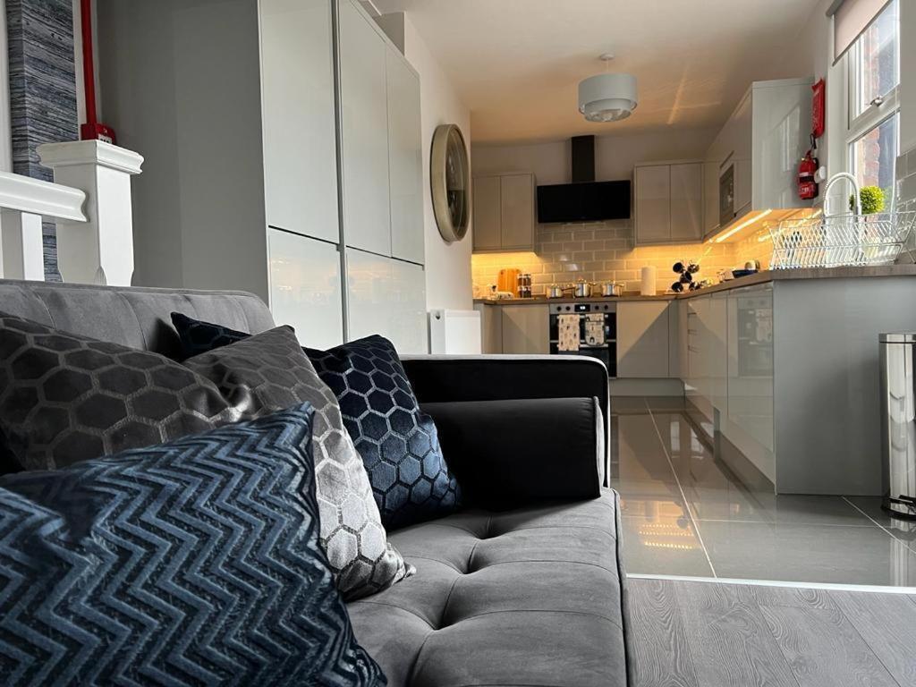 8 Holland Street Apartment Ливърпул Екстериор снимка